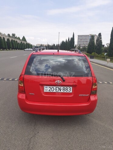 Toyota Corolla 2005, 142,000 km - 1.4 l - Gəncə