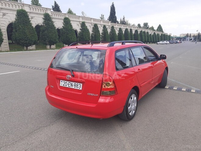 Toyota Corolla 2005, 142,000 km - 1.4 l - Gəncə
