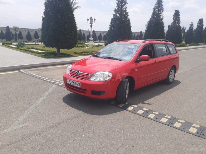 Toyota Corolla 2005, 142,000 km - 1.4 l - Gəncə