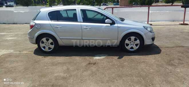 Opel Astra 2006, 173,000 km - 1.3 l - Bakı
