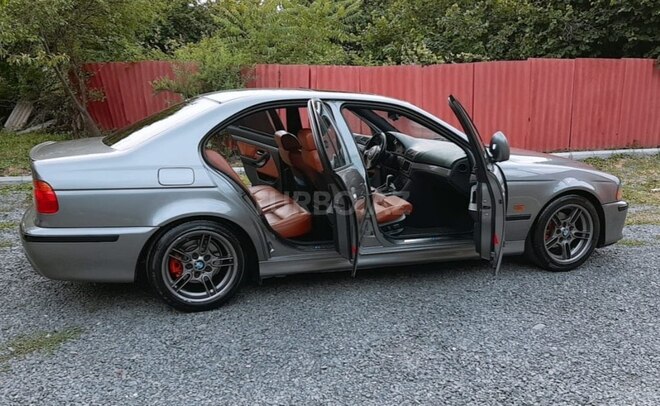 BMW 525 2002, 351,230 km - 2.5 l - Zaqatala