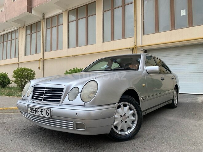 Mercedes E 240 1999, 300,000 km - 2.4 л - Bakı