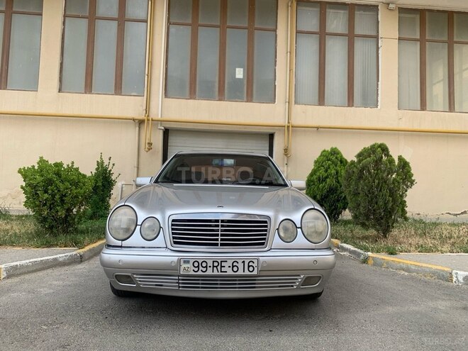 Mercedes E 240 1999, 300,000 km - 2.4 л - Bakı