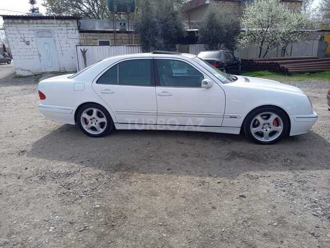 Mercedes E 320 2000, 270,000 km - 3.2 л - Ağcabədi