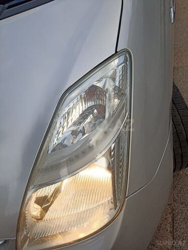 Toyota Prius 2008, 175,000 km - 1.5 л - Bakı