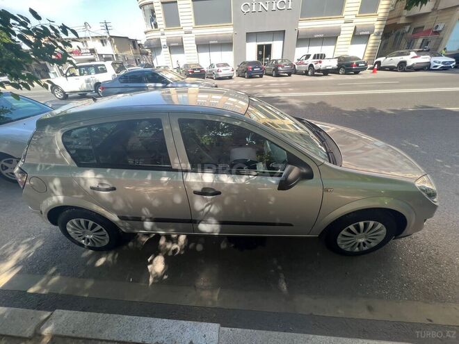 Opel Astra 2008, 174,500 km - 1.4 л - Bakı