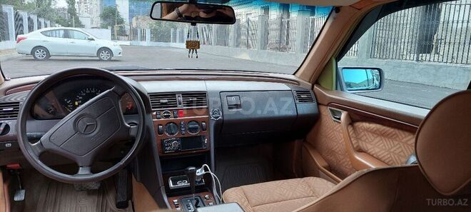 Mercedes C 220 1993, 430,000 km - 2.2 l - Bakı