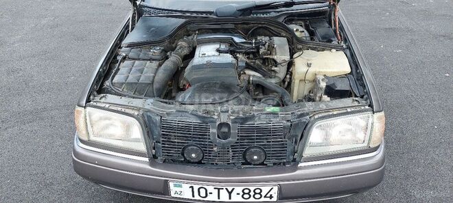 Mercedes C 220 1993, 430,000 km - 2.2 l - Bakı