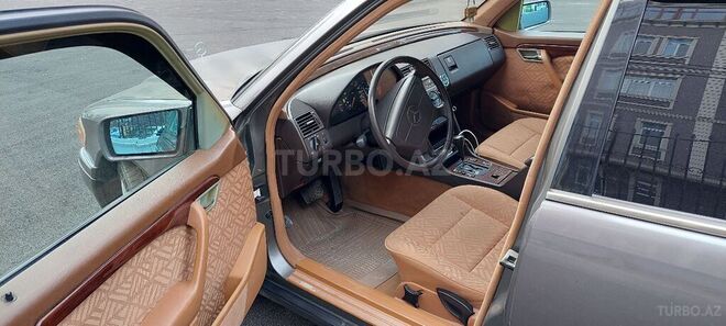 Mercedes C 220 1993, 430,000 km - 2.2 l - Bakı