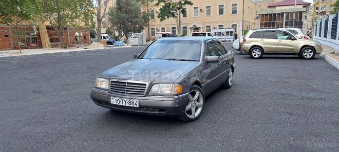 Mercedes C 220 1993, 430,000 km - 2.2 l - Bakı