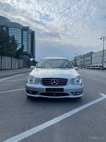 Mercedes C 32 AMG 2001, 355,000 km - 3.2 l - Bakı