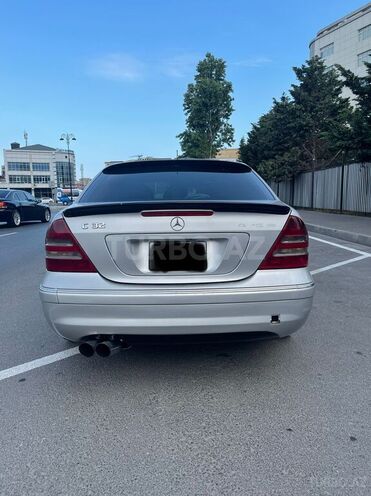 Mercedes C 32 AMG 2001, 355,000 km - 3.2 l - Bakı