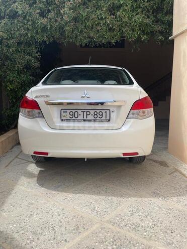 Mitsubishi Attrage 2014, 42,600 km - 1.2 l - Bakı