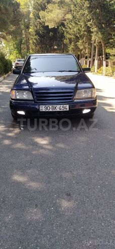Mercedes C 220 1995, 256,000 km - 2.2 l - Sumqayıt