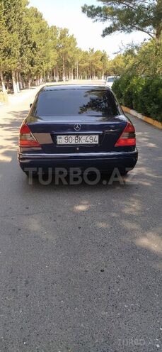 Mercedes C 220 1995, 256,000 km - 2.2 l - Sumqayıt