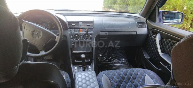 Mercedes C 220 1995, 256,000 km - 2.2 l - Sumqayıt