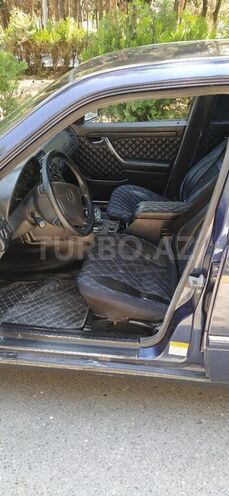 Mercedes C 220 1995, 256,000 km - 2.2 l - Sumqayıt