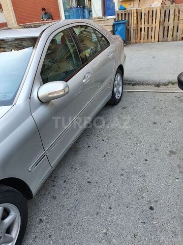 Mercedes C 240 2001, 264,740 km - 2.6 l - Bakı