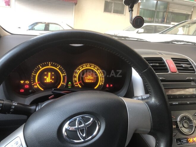 Toyota Auris 2009, 182,000 km - 1.4 l - Bakı