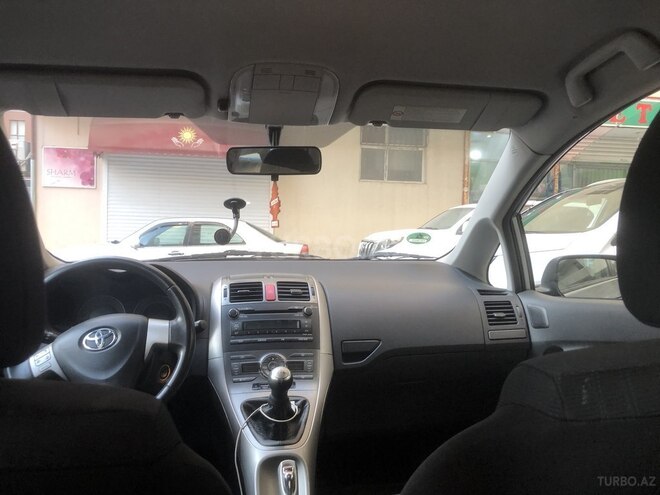 Toyota Auris 2009, 182,000 km - 1.4 l - Bakı