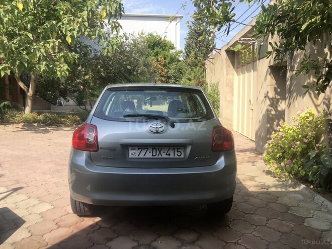 Toyota Auris 2009, 182,000 km - 1.4 l - Bakı