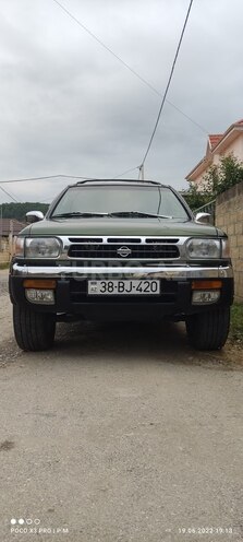 Nissan Pathfinder 1998, 388,000 km - 3.0 l - Qusar