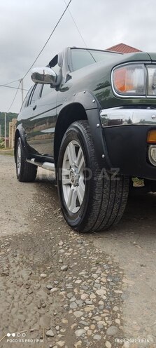 Nissan Pathfinder 1998, 388,000 km - 3.0 l - Qusar