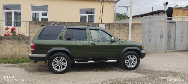 Nissan Pathfinder 1998, 388,000 km - 3.0 l - Qusar