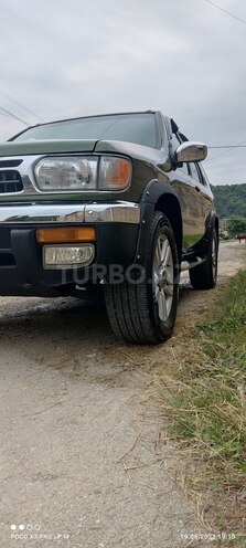 Nissan Pathfinder 1998, 388,000 km - 3.0 l - Qusar