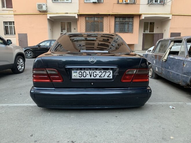 Mercedes E 220 2000, 641,000 km - 2.2 l - Bakı