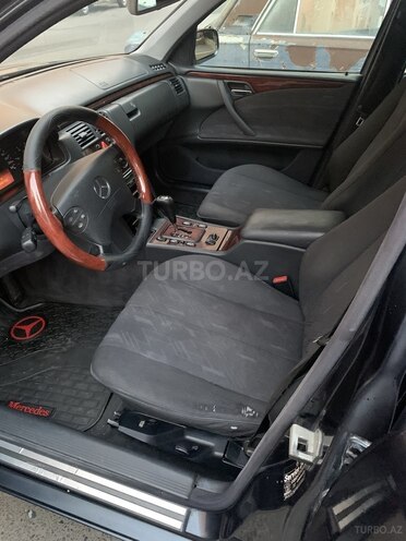 Mercedes E 220 2000, 641,000 km - 2.2 l - Bakı