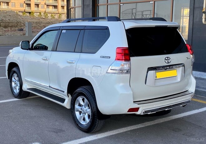 Toyota Prado 2010, 170,000 km - 2.7 л - Bakı