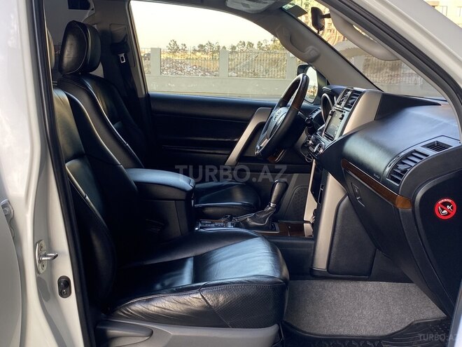Toyota Prado 2010, 170,000 km - 2.7 л - Bakı