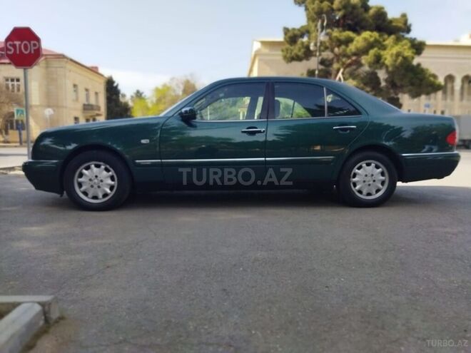 Mercedes E 240 1998, 210,000 km - 2.4 л - Sumqayıt