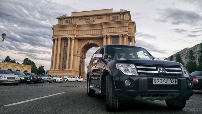 Mitsubishi Pajero 2008, 33,800 km - 3.0 л - Gəncə