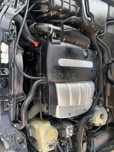 Mercedes E 220 2001, 510,000 km - 2.2 l - Bakı