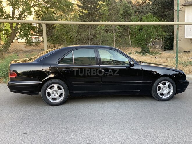 Mercedes E 220 2001, 510,000 km - 2.2 l - Bakı
