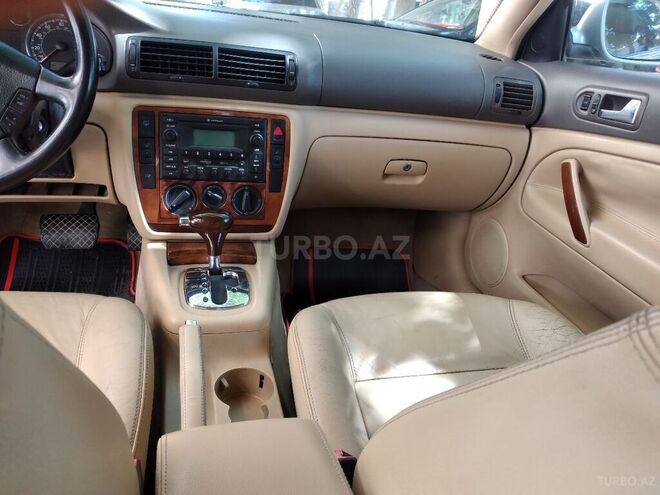 Volkswagen Passat 2004, 167,329 km - 1.8 l - Bakı
