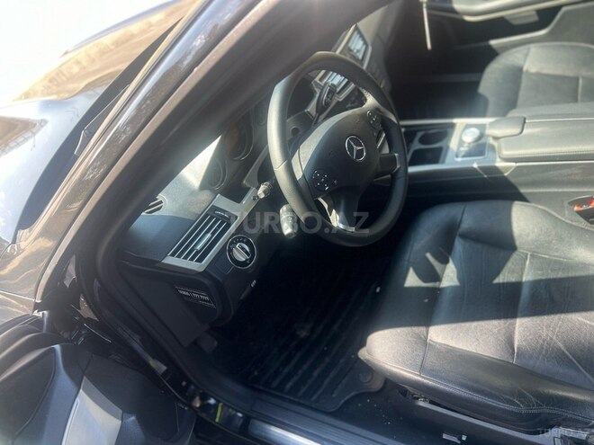 Mercedes E 350 2009, 267,000 km - 3.5 l - Bakı