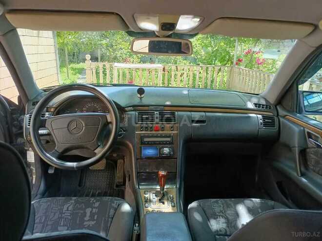 Mercedes E 240 1998, 384,523 km - 2.4 l - Şirvan