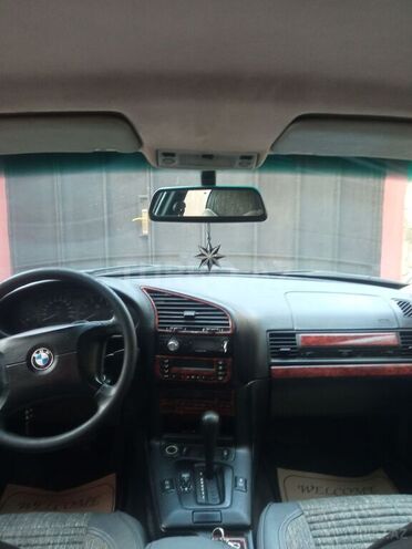 BMW 325 1997, 435,000 km - 2.5 l - Bakı