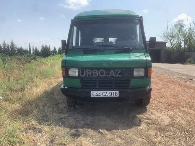 Mercedes 208 D 1990, 555,555 km - 2.5 l - Masallı