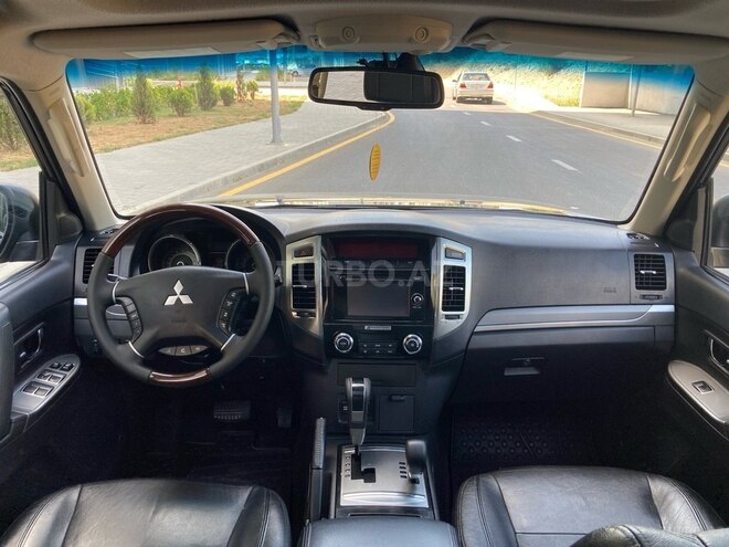 Mitsubishi Pajero 2014, 179,000 km - 3.8 l - Bakı