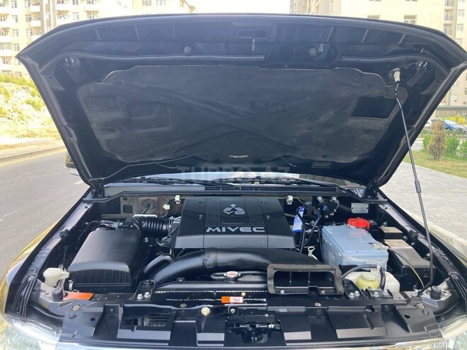 Mitsubishi Pajero 2014, 179,000 km - 3.8 l - Bakı