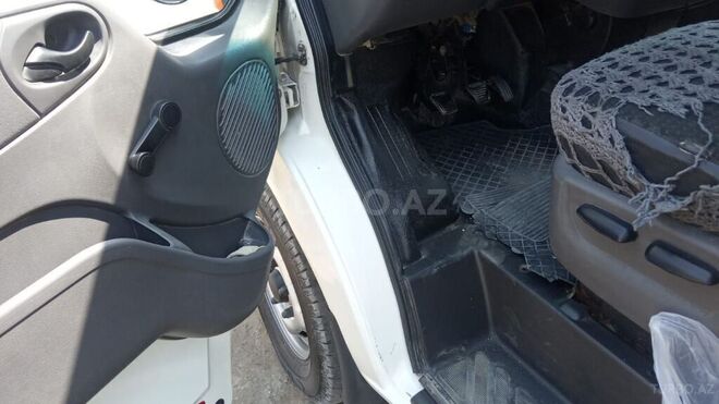Ford Transit 2002, 350,000 km - 2.4 l - Qəbələ
