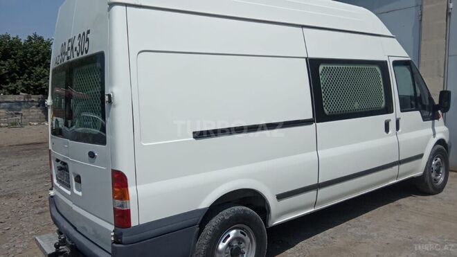 Ford Transit 2002, 350,000 km - 2.4 l - Qəbələ