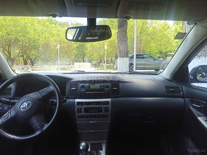 Toyota Corolla 2004, 200,000 km - 1.4 l - Bakı