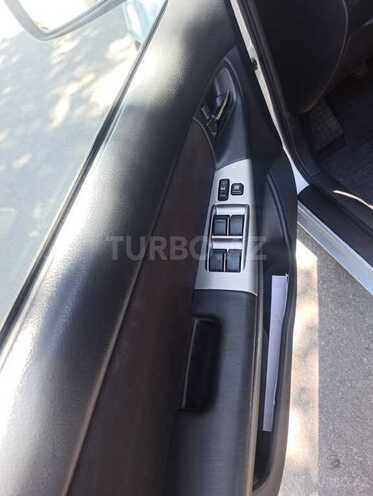 Toyota Corolla 2004, 200,000 km - 1.4 l - Bakı