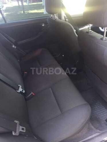Toyota Corolla 2004, 200,000 km - 1.4 l - Bakı