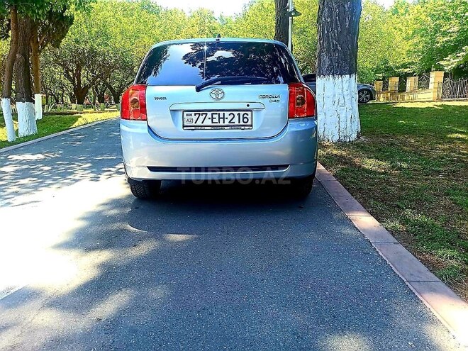 Toyota Corolla 2004, 200,000 km - 1.4 l - Bakı